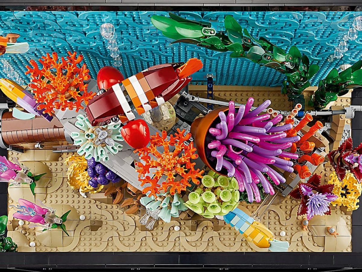 LEGO's 4,154-Piece Tropical Aquarium: A Living Kinetic Brick